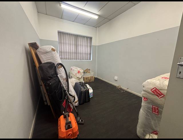 327M² WAREHOUSE TO LET IN BELLVILLE SOUTH